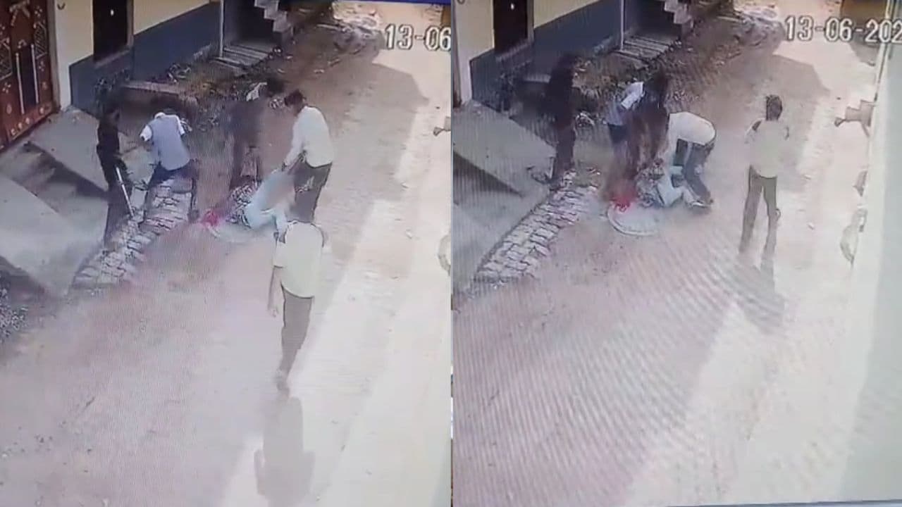 भिंड में दिनदहाड़े युवक का अपहरण, सड़क पर घसीट-घसीटकर पीटा; अब पुलिस ने आरोपियों का निकाला जुलूस