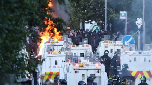 "Stay Safe": UK Cops Warn Of Unrest In Belfast Over "Hit List" Of Migrants