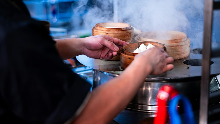Man Accumulates Rs 1 Crore Debt Running Cloud Kitchen, Seeks Advice To Pay Off Loan: 'My CIBIL Is Damaged'