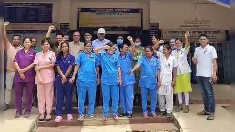 MP में 28000 संविदा हेल्थ कर्मियों की अनिश्चितकालीन हड़ताल, रखी ये मांगें; CM हाउस के घेराव की दी चेतावनी