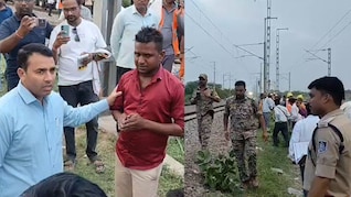 Morena Train Accident: आग लगने की अफवाह से ट्रेन से कूदे पैसेंजर, दूसरी गाड़ी की चपेट में आने से 4 की मौत