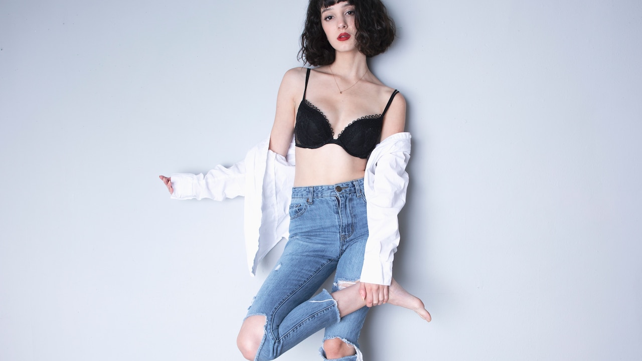 Why Bra Straps Fall Off Your Shoulders: Common Fit Mistakes Explained