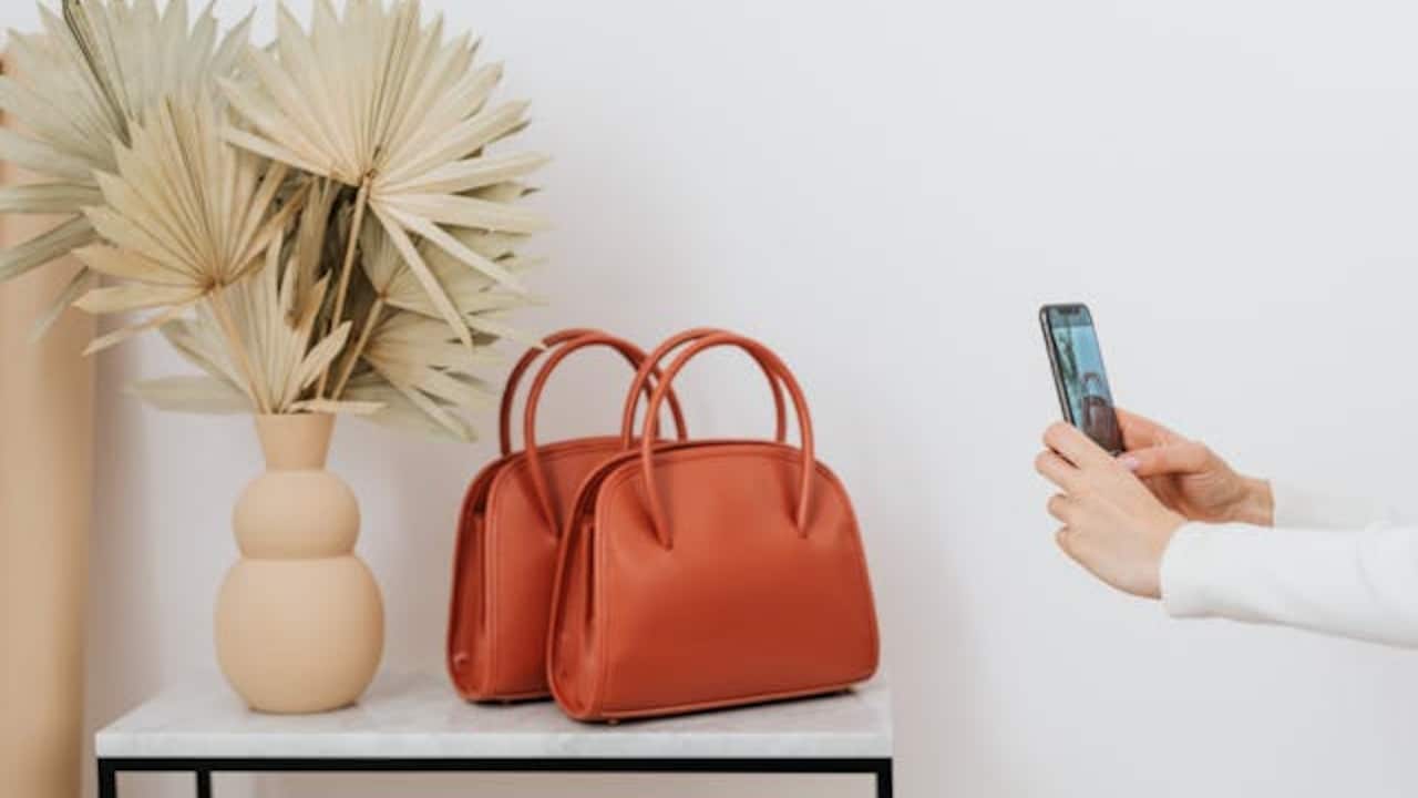 Upgrade your bag collection by grabbing up to 50% off on IRTH Upgrade your bag collection by grabbing up to 50% off on IRTH