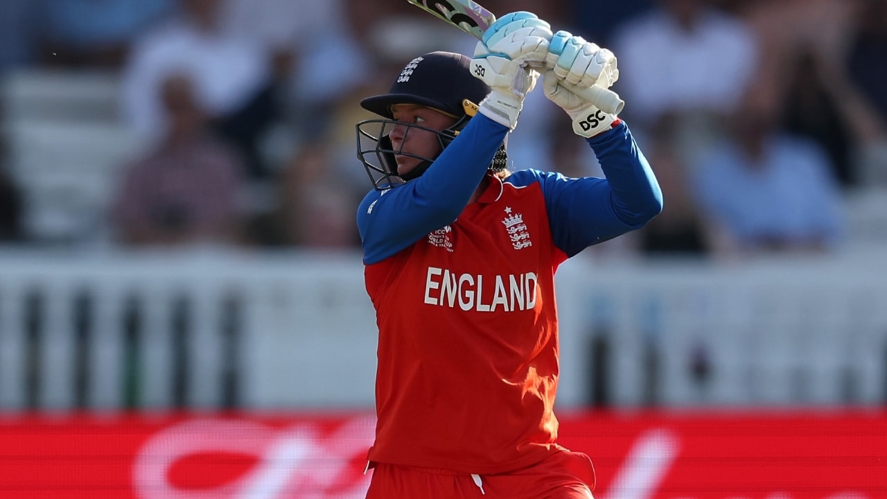 Danni Wyatt-Hodge Stars As England Ease Into Women's T20 World Cup Semi-Finals