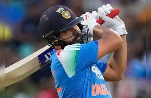 India vs Afghanistan LIVE Score: अर्धशतक के करीब पहुंचे रोहित शर्मा, भारत ने 10 ओवरों में ठोक दिए 80 रन