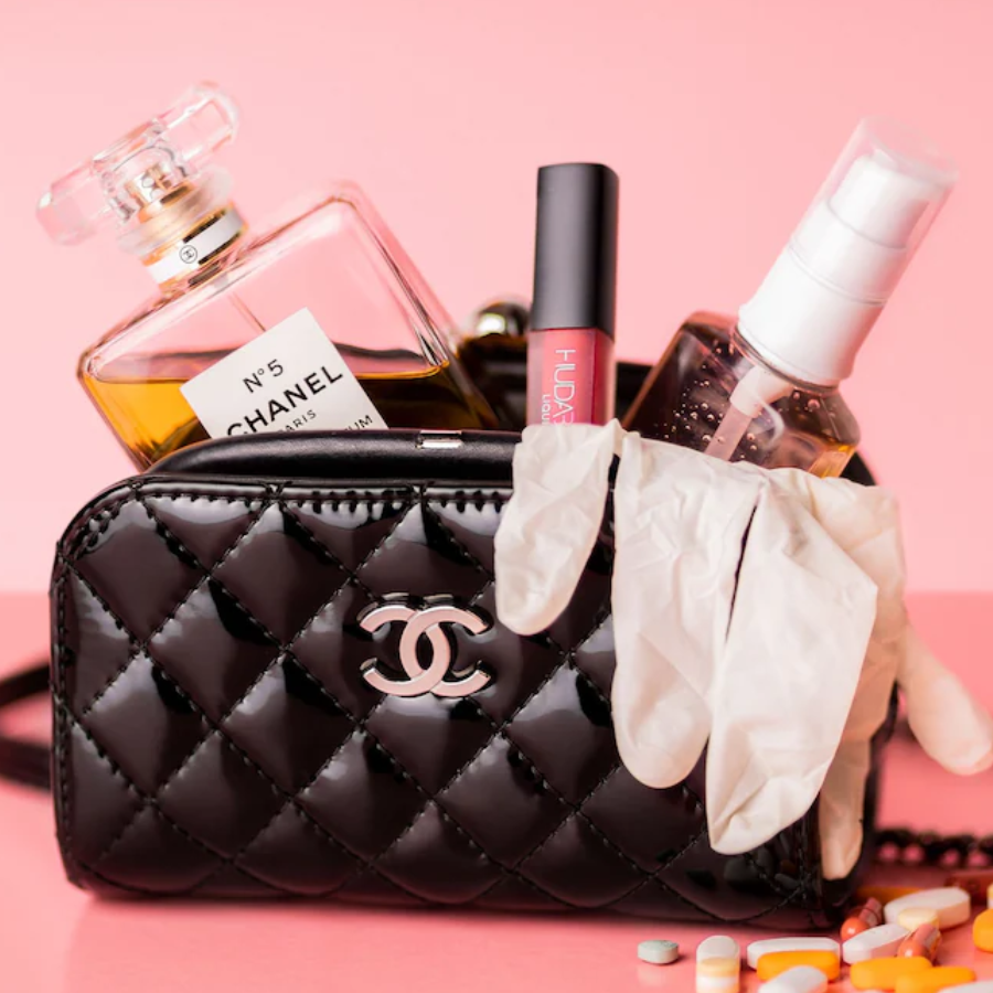 Top 7 Brands That Offer Pocket-Sized Products For A Complete Vanity