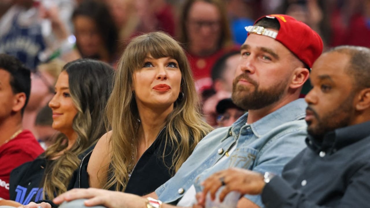 Taylor Swift's Courtside Chair From Cavaliers-Knicks Date Night With Travis Kelce Up For Auction