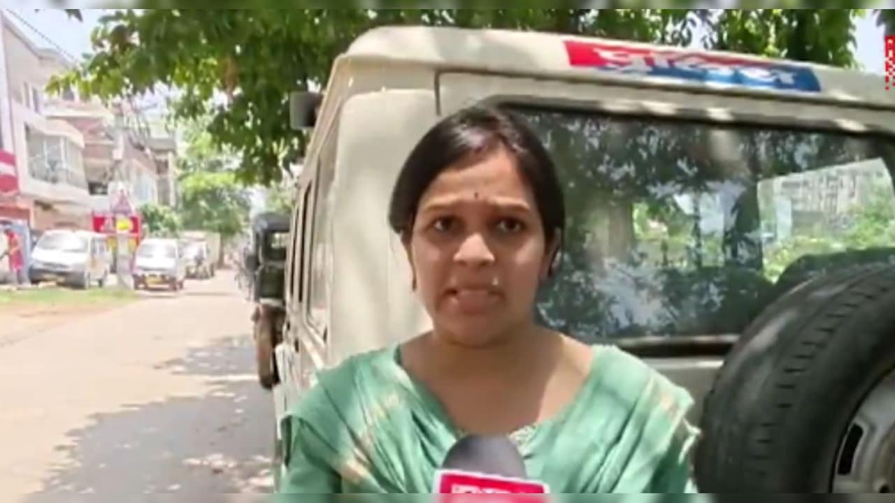तेज प्रताप यादव के PA की पत्‍नी आईं सामने, रोते हुए बोलीं- मेरे पत‍ि सुरक्षित हैं या नहीं