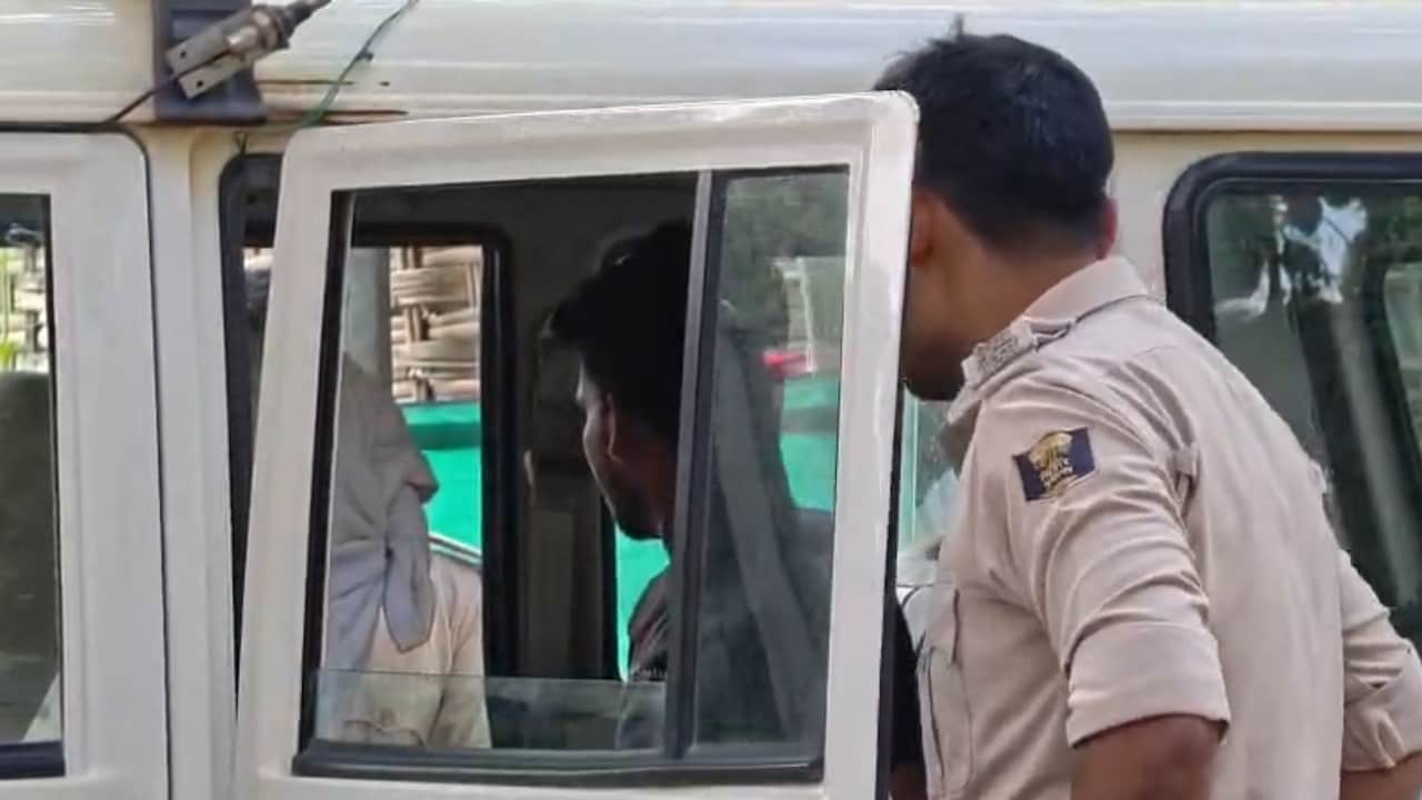 सनकी पति ने अवैध संबंध के शक में वायरल कर दिया पत्नी की प्राइवेट वीडियो, अब पहुंचा जेल
