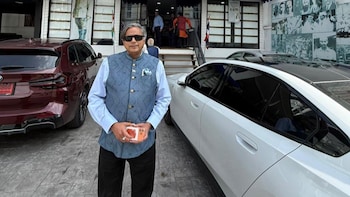 Passport vs Citizenship Proof: Shashi Tharoor Raises Questions Over MEA Stand
