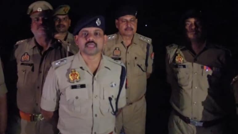 प्रयागराज: आरोपी का एनकाउंटर, पहले लड़की भगाई, फ&zwj;िर क&zwj;िया ताऊ समेत तीन की हत्&zwj;या