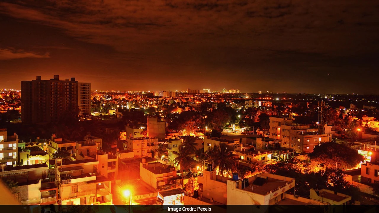 Man Compares Delhi-NCR And Bengaluru, Calls Relocation A "Cultural Shock" Over Soaring Rents
