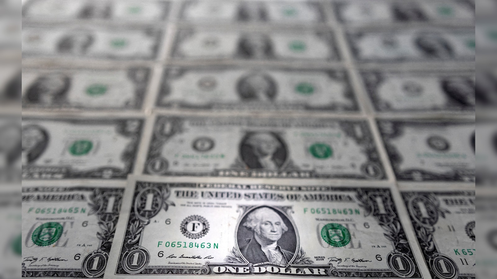 India's Forex Kitty Jumps By Over $900 Million; Gold Reserves Decline