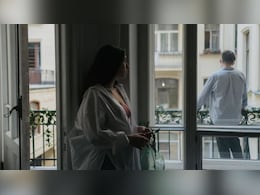हर महीने 2.2 लाख इनकम, फिर भी नहीं बच रहे पैसे, कपल ने रेडिट पर पोस्ट कर मांगी मदद
