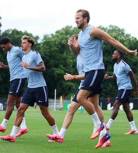 England, Ghana Eye Last 32 As Portugal Look For Lift-Off