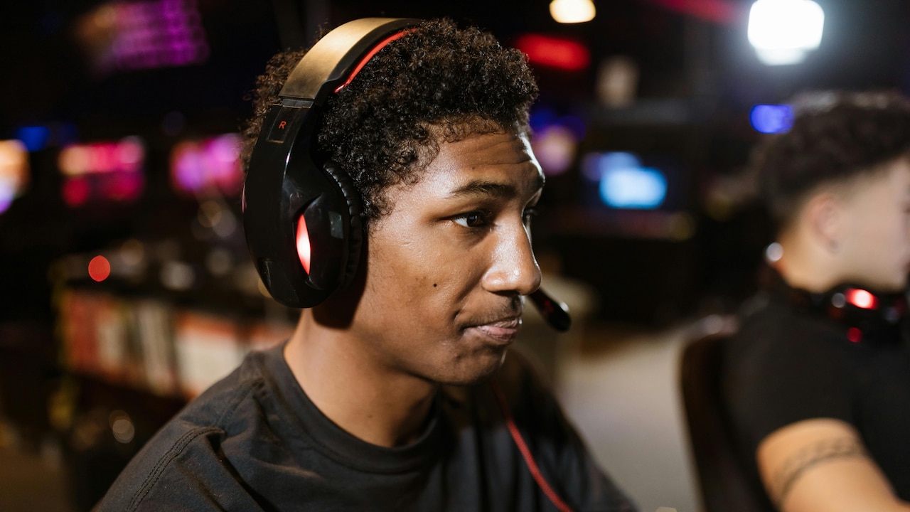 Gaming Headset Myth Busted: Expensive Does Not Always Mean Better Sound