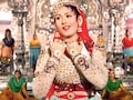 मधुबाला का ये गाना आज भी है फैंस का फेवरेट, जिसे 66 साल पहले लिखा था 105 बार, फिल्म बनाने में लगे 12 साल