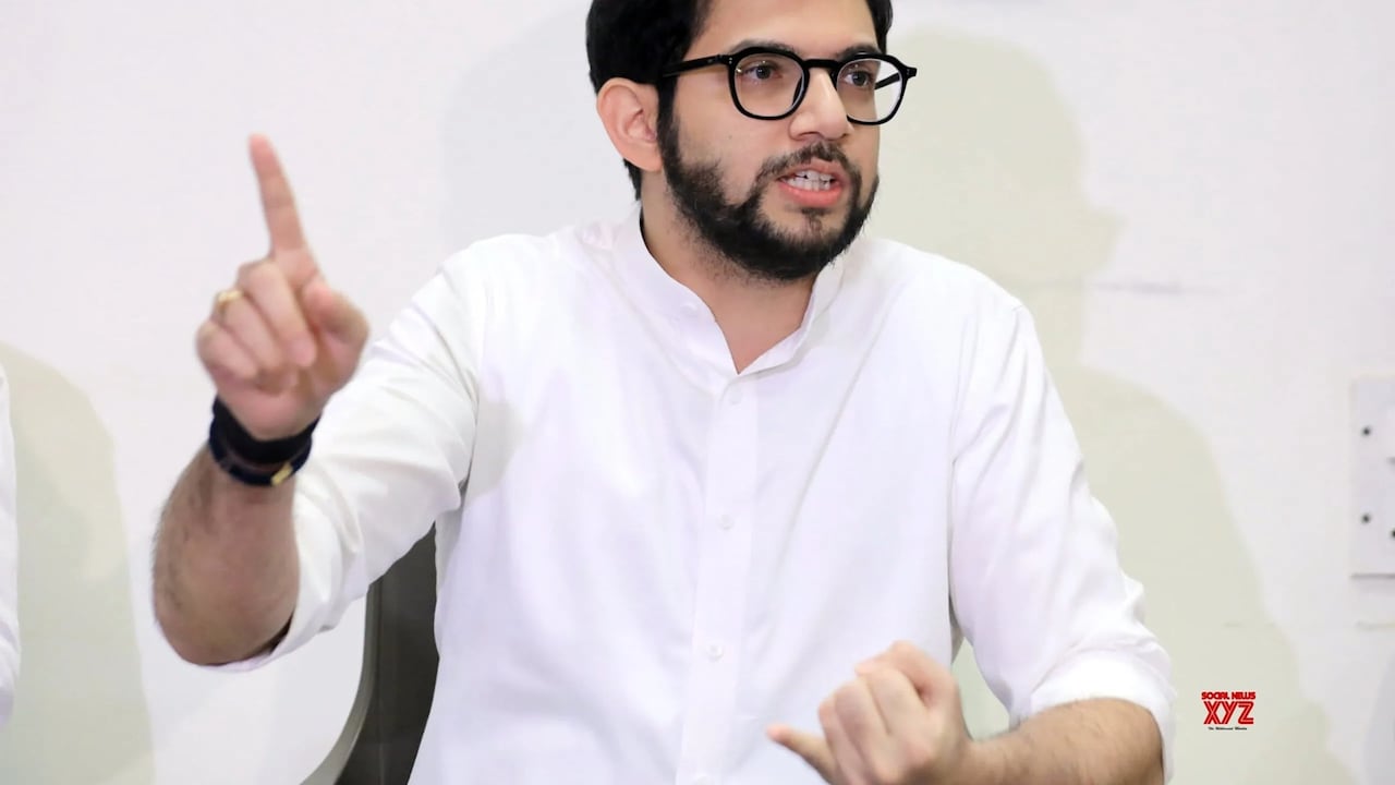 ज्ञानेश कुमार के साथ फोटो खिंचाकर साबित करें नागरिकता? आदित्य ठाकरे का तीखा तंज; स्पीकर की मिमिक्री