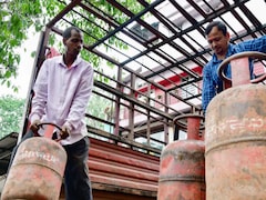 LPG-Aadhaar Biometric Authentication: 7 FAQs Answered Before October 1