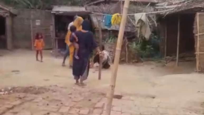 बिहारः मां ने बाल पकड़कर जमीन पर पटका, पिता ने गला पैर से दबाया, बुआ-भतीजे की लव मैरिज के बाद बवाल!