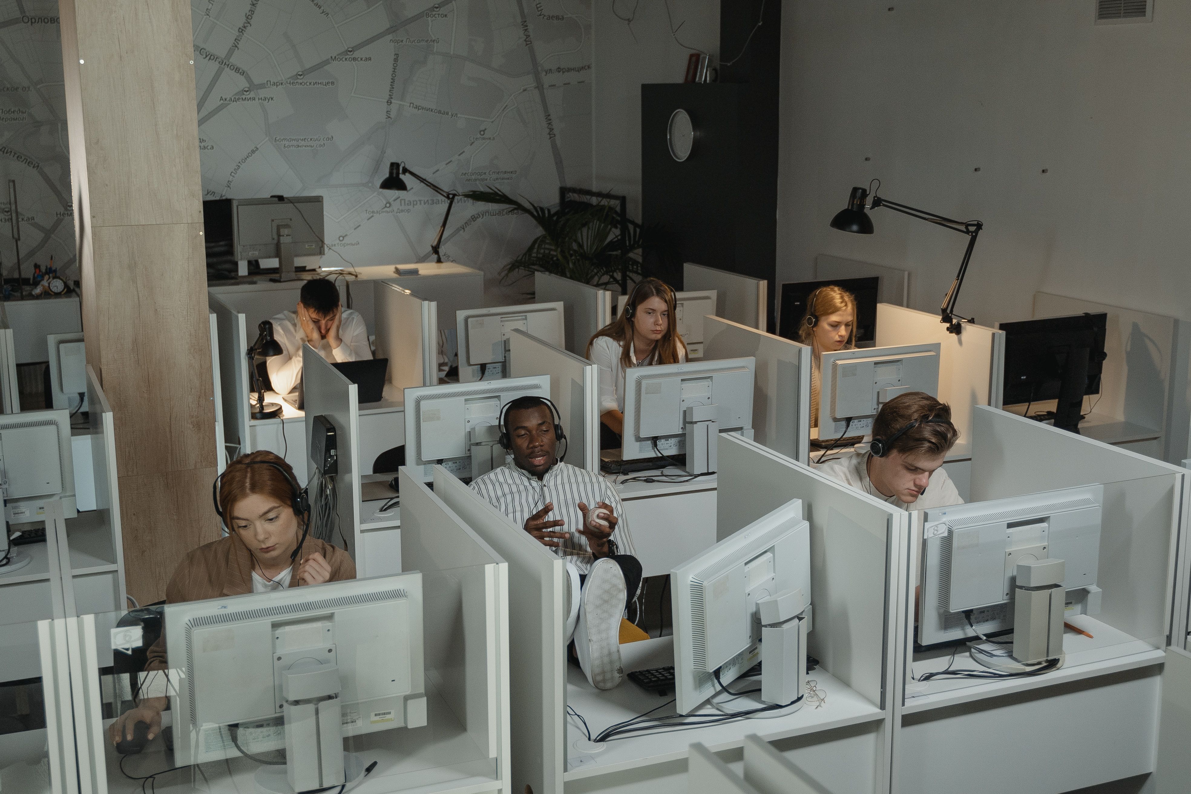 Startup Boss Shares Method To Get Staff In Office 5 Days A Week, Sparks Intense Debate