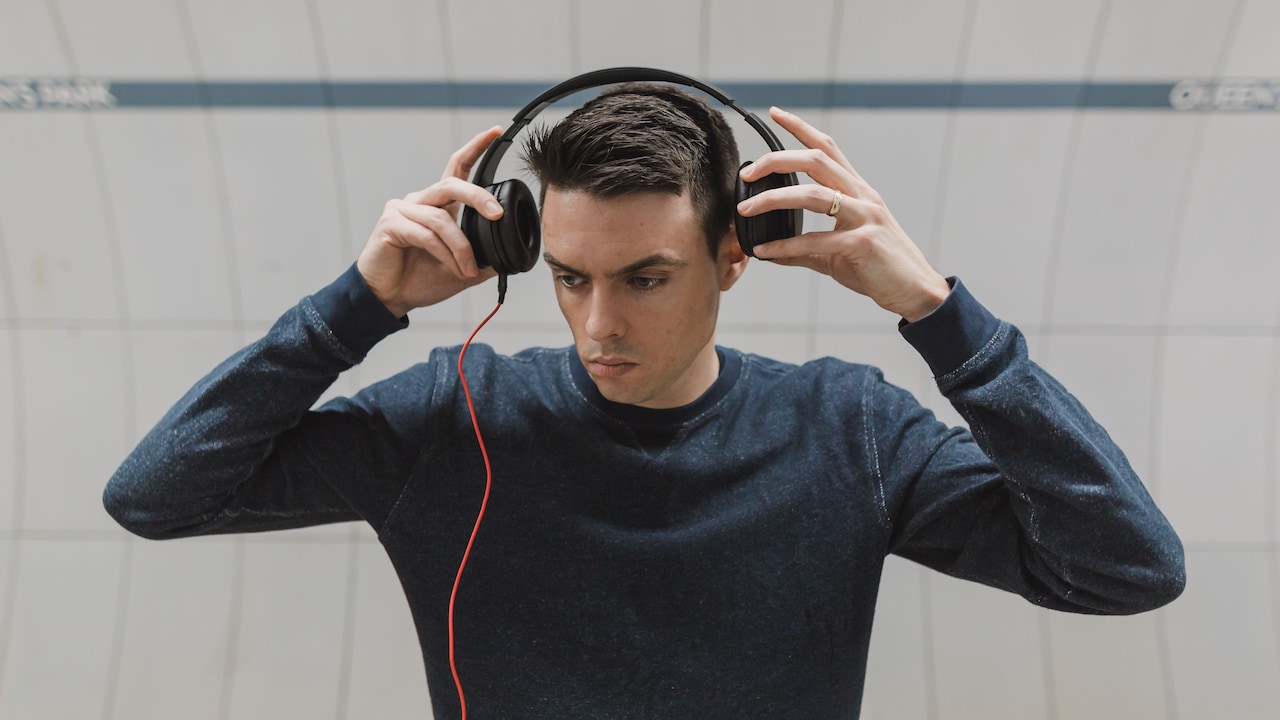 Headphones That Do Not Hurt After Long Calls: Fit Details To Check