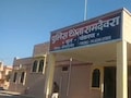 रामदेवरा जा रहे श्रद्धालुओं से भरी कार पलटी, एक व्यक्ति ने इलाज के दौरान तोड़ा दम, 2 बुरी तरह जख्मी