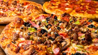 इस Pizza के लिए दीवानगी देखते बनती है, जायके के लिए दूर देश से आ रहे लोग; आखिर क्या है पिज्जा टूरिज्म?