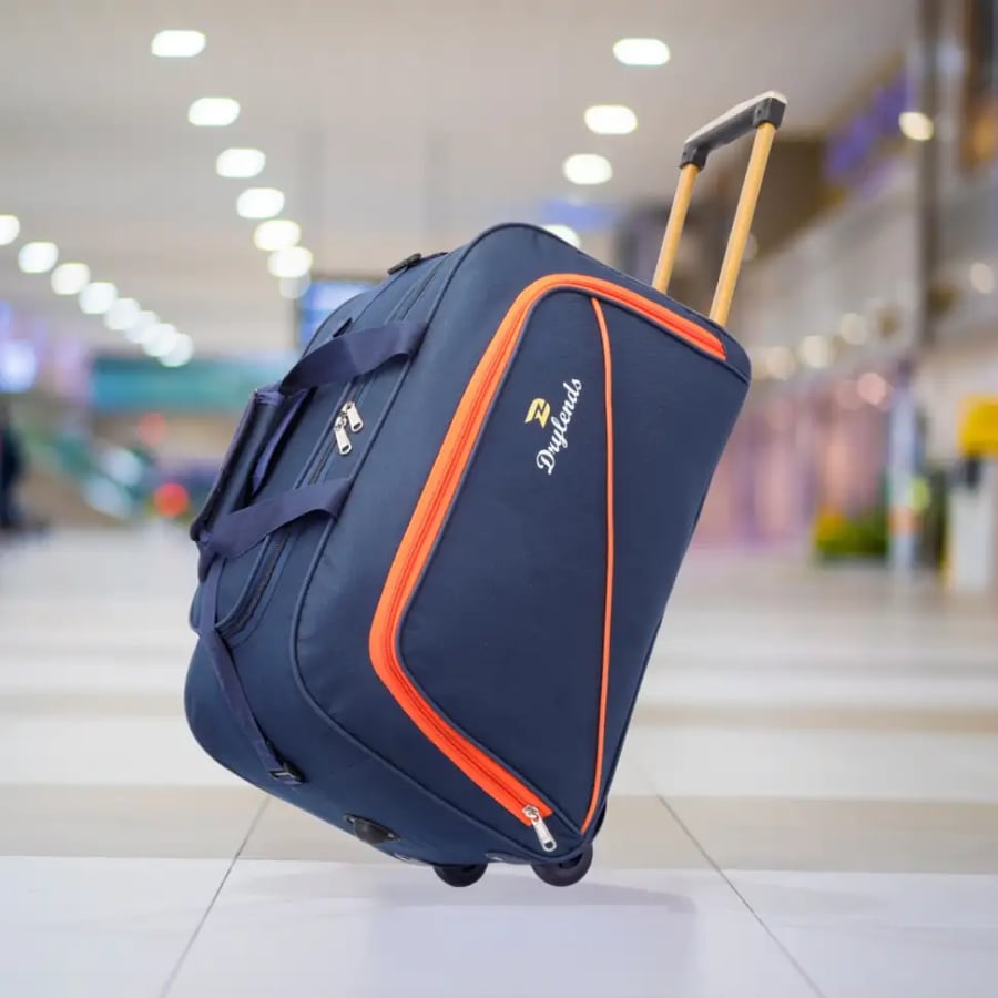 Click here to buy: Drylends Small Cabin Luggage (55 cm) 2 Wheels