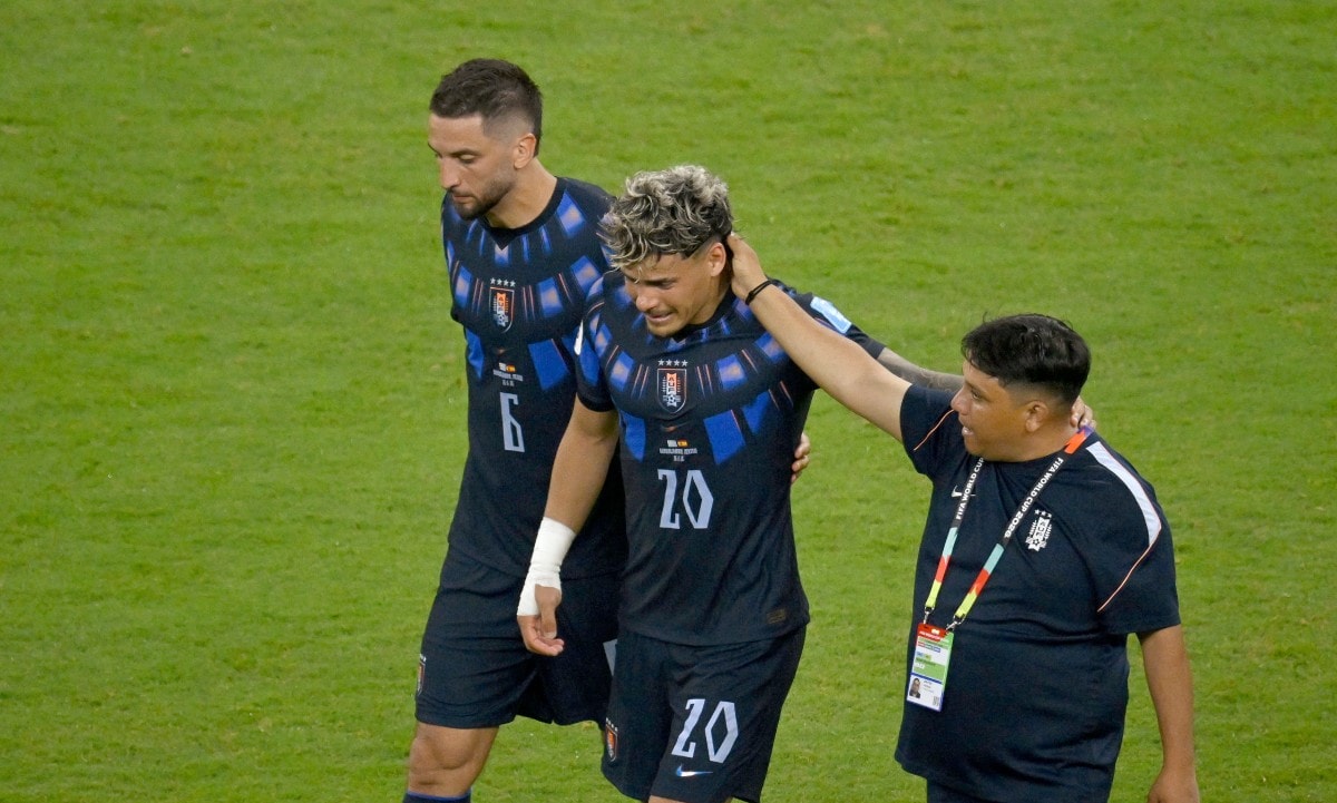 Uruguay Players Punished After Early World Cup Exit, Charter Flight Cancelled