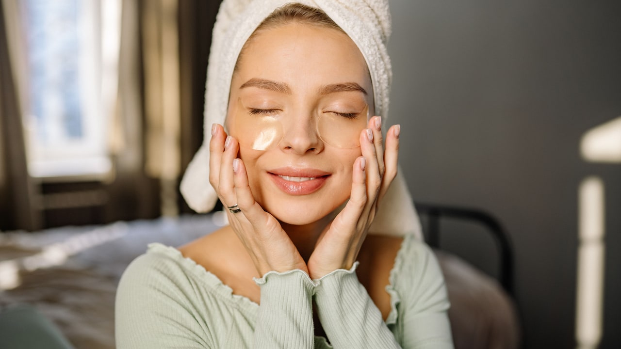 Lakme day cream with SPF and gel-based hydration at flat 60% off Lakme day cream with SPF and gel-based hydration at flat 60% off