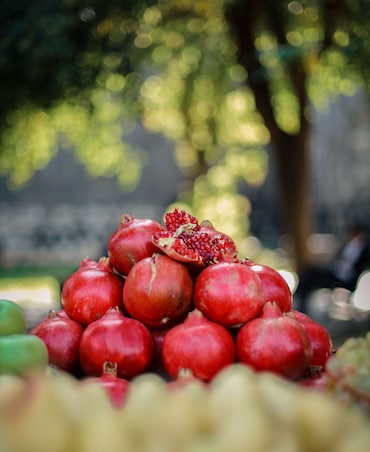 Benefits Of Eating Pomegranate