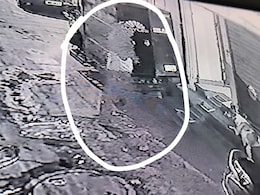 On Camera, Masked Woman Seen Entering Delhi Building Before Deadly Fire