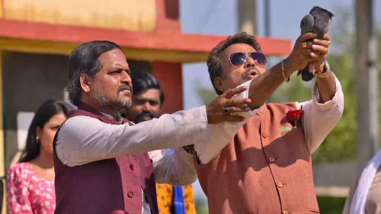 'पंचायत' के विधायकजी हाट बाजार में बनियान पहनकर टमाटर, खीरा छांटते आए नजर, लोग बोले- और लो प्रधानजी से पंगा