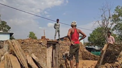 उल्दन बांध परियोजना: 2 दिन में उजड़ जाएगा सलैया गांव, बिलखते लोग बोले- 'पाई-पाई जोड़ बनाए थे घर'