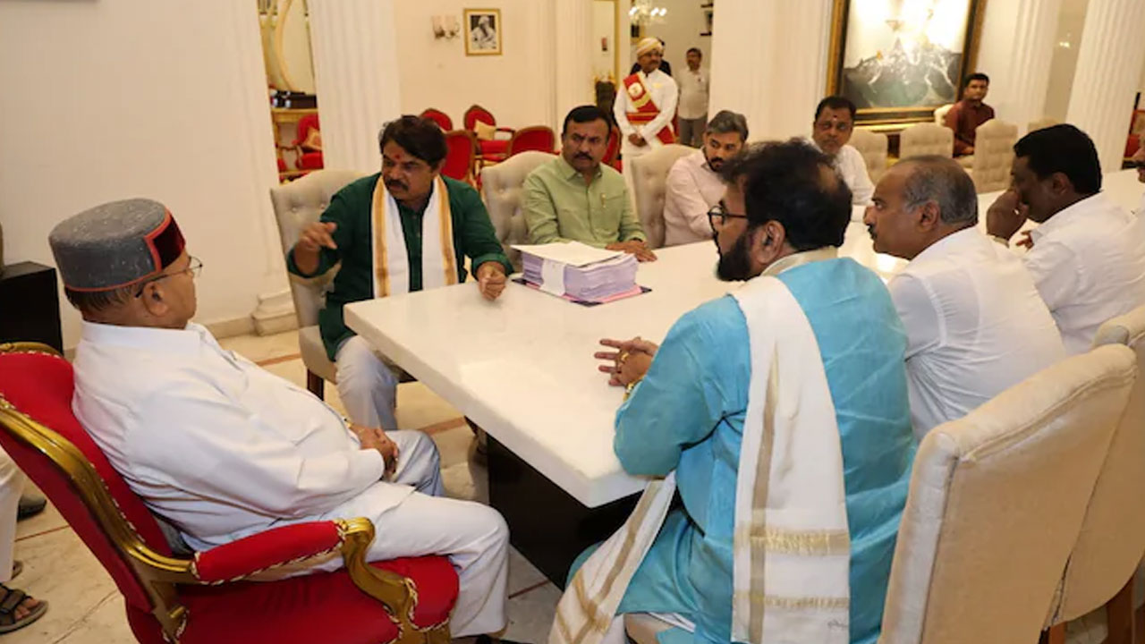 Waste Management Scam In Karnataka? BJP Alleges Rs 10,000-Crore Kickback