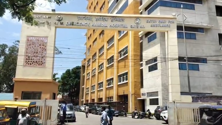 "Furnace": Madhya Pradesh Hospital's Burn Ward Patients Suffering In Heat