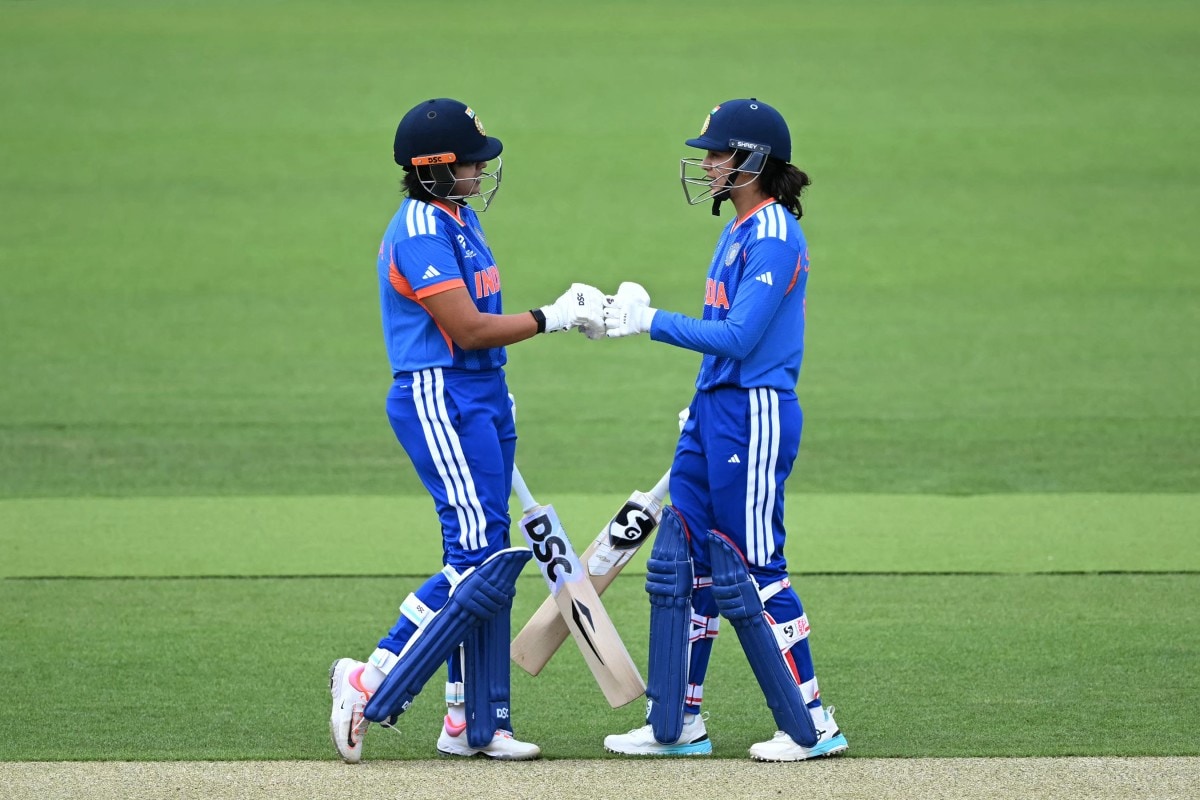 Women's T20 WC LIVE: 4, 6 - Shafali On Charge After Mandhana's Early Boundaries