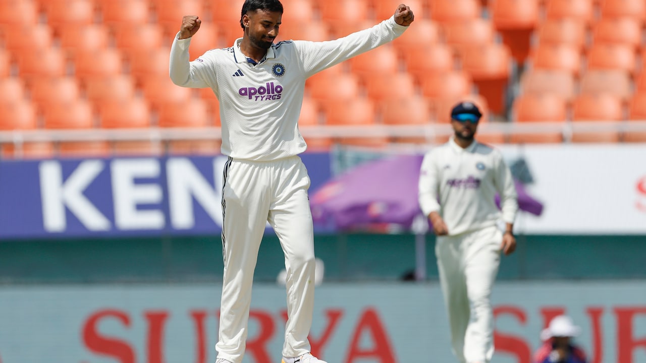 Sunil Gavaskar Reserves Special Praise For India Test Debutant Manav Suthar: "Extremely Accurate"