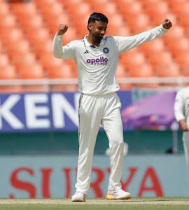 Sunil Gavaskar Reserves Special Praise For India Test Debutant Manav Suthar: "Extremely Accurate"