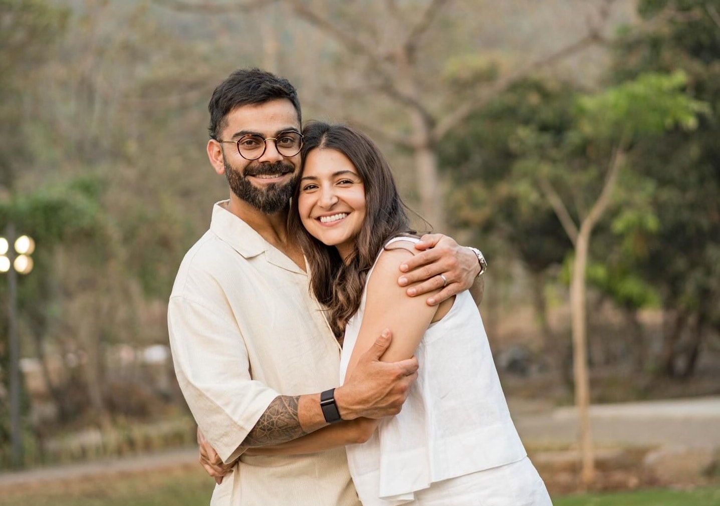 Kohli's Adorable Moment With Akaay During UK Park Outing With Anushka Viral