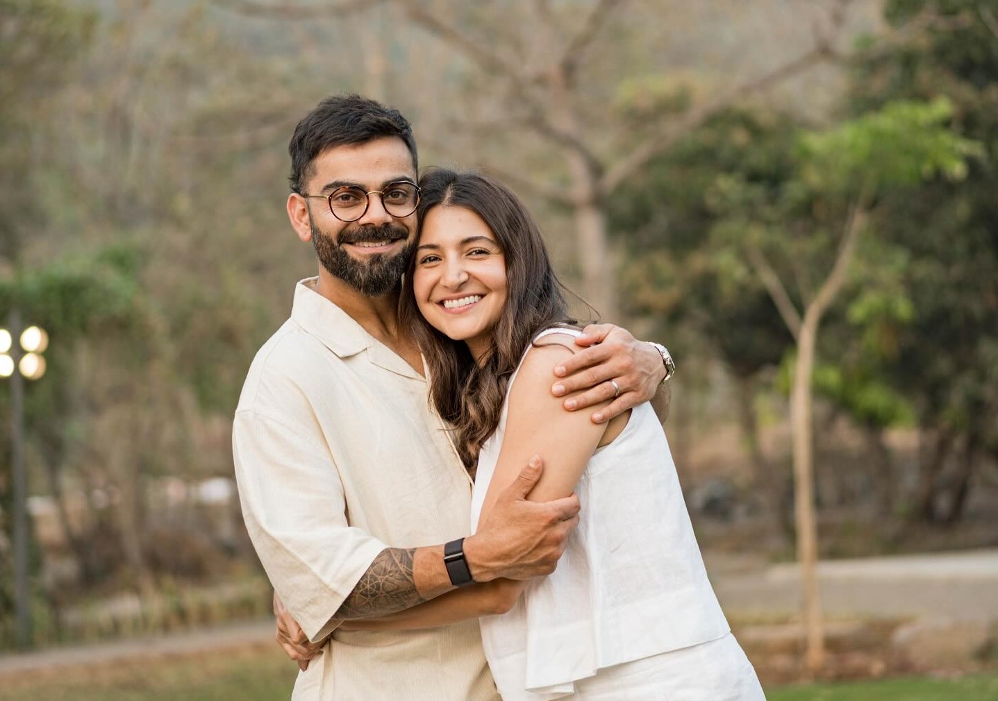 Kohli's Adorable Moment With Akaay During UK Park Outing With Anushka Viral