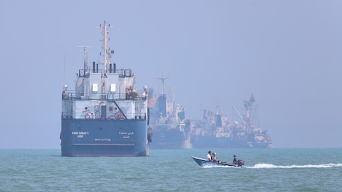 Iran Won't Surrender Hormuz Control Over Draft US Agreement, Tehran Media Says