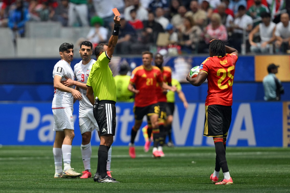 FIFA WC: 10-Man Belgium Held To Goalless Draw By Iran After Ngoy's Red Card