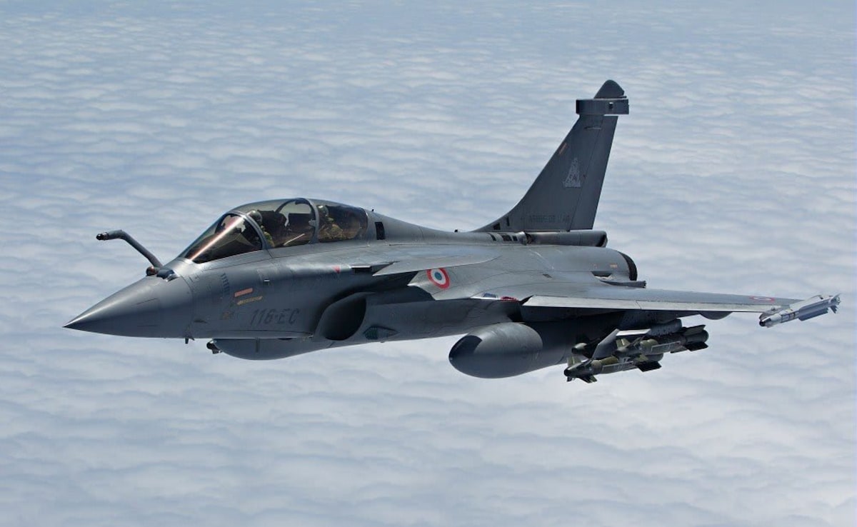 114 राफेल लड़ाकू विमान खरीदने की तैयारियों के बीच फ्रांस के दौरे पर पहुंचे IAF चीफ अमरप्रीत सिंह