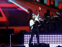 Lionel Richie Forced To End Tour Opener Early After Feeling Dizzy During Performance