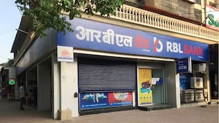 Bank Holiday: बैंक जाने की है तैयारी? अगले हफ्ते 4 दिन बंद रहेंगे बैंक, फटाफट निपटा लें अपने जरूरी काम