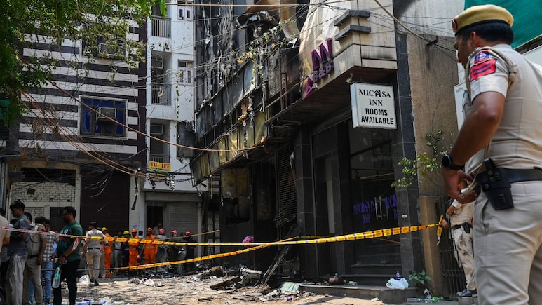 Delhi May Make Smoke Detectors Mandatory In Every Home After Deadly Fires