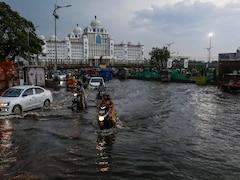 तूफानी बारिश, आंधी और ओले, 100 की रफ्तार से हवाएं,  दिल्ली यूपी समेत 17 राज्यों में मौसम मचाएगा कहर