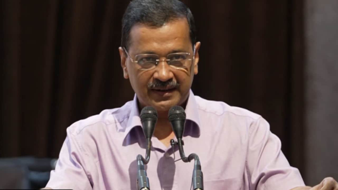 बठिंडा में ड्रग के साथ पकड़े गए वकील और मुंशी, केजरीवाल ने बीजेपी पर साधा निशाना